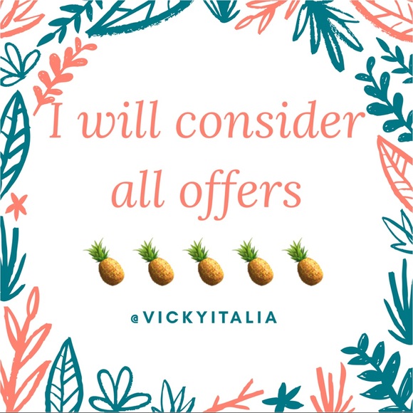 Meet your Posher, @vickyitalia - Picture 6 of 6